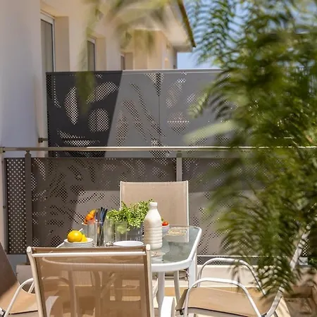 Mythical Sands Apartment דירה
