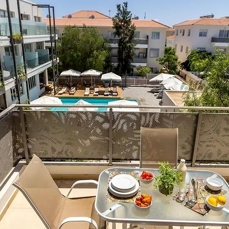 דירה Mythical Sands Apartment