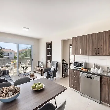 Mythical Sands Apartment *